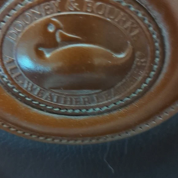 Dooney And Bourke Purse - Picture 4 of 16